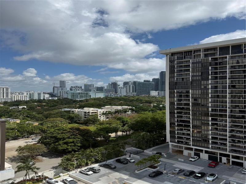 Condo for sale at Brickell Place IV C1404