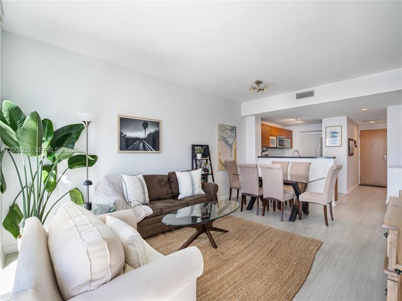 Vizcayne South Tower Apt #3104