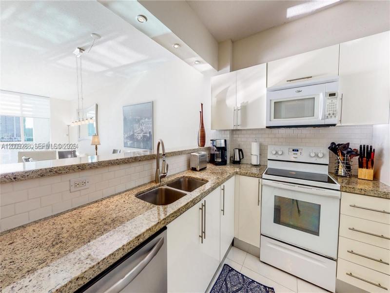 Alquiler de apartamento en Marina Bay Club 504
