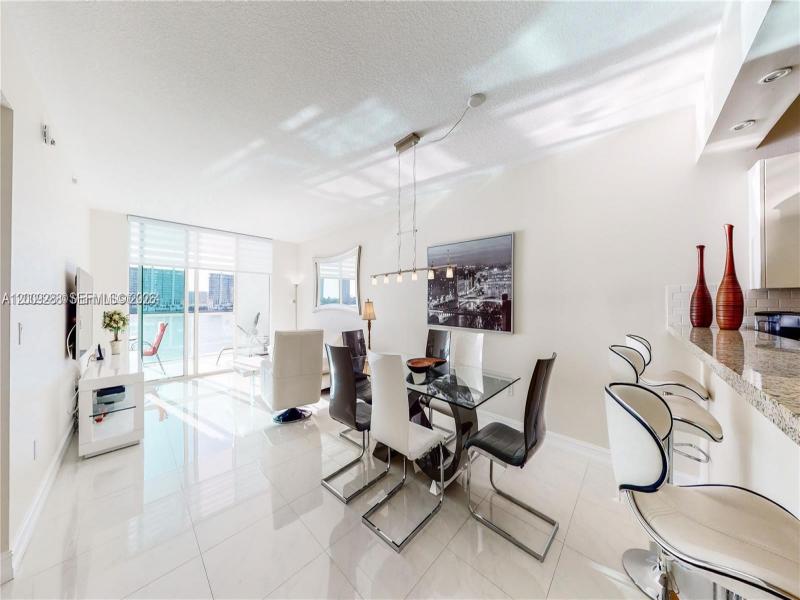 Alquiler de apartamento en Marina Bay Club 504