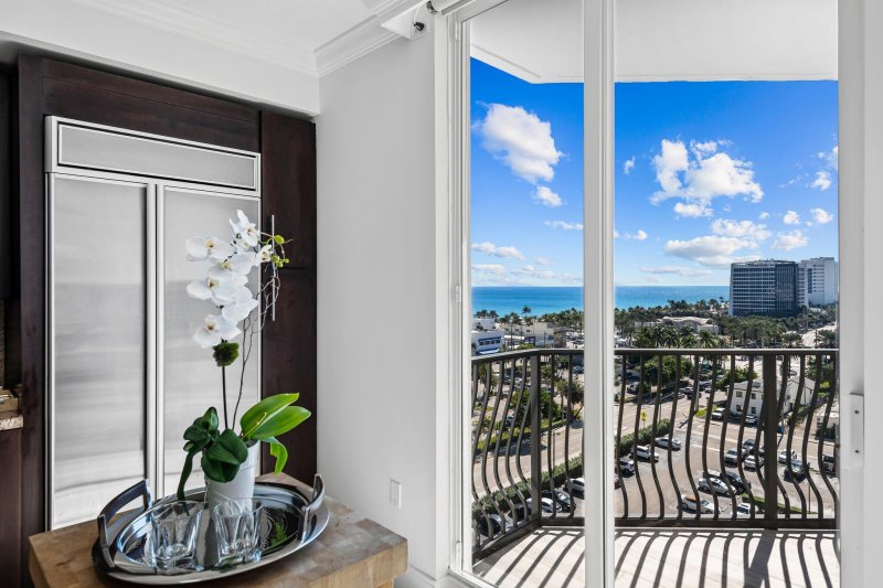 Condo for sale at Jackson Tower 1004