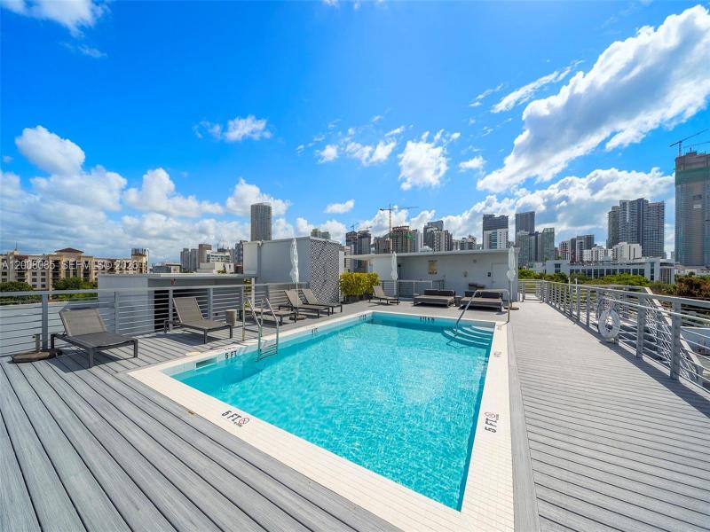 Comprar apartamento en Eleven in the Roads 208