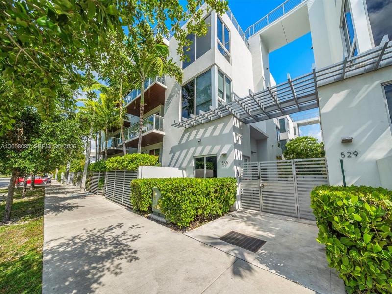 Comprar apartamento en Eleven in the Roads 208