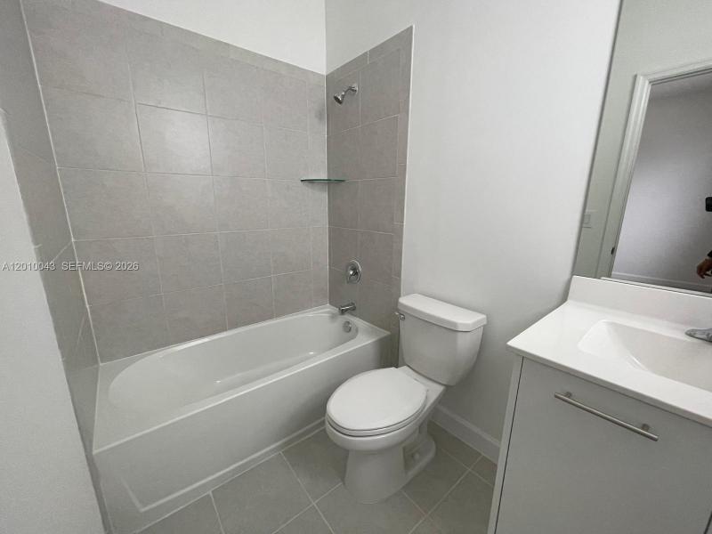Property photo # 9