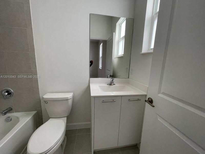 Property photo # 6