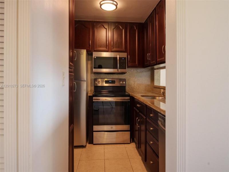 Property photo # 6