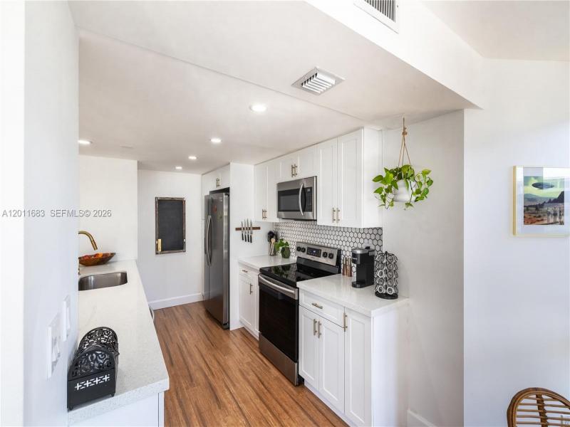 Property photo # 2