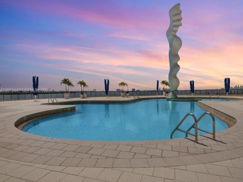 Comprar apartamento en The Cricket Club 601