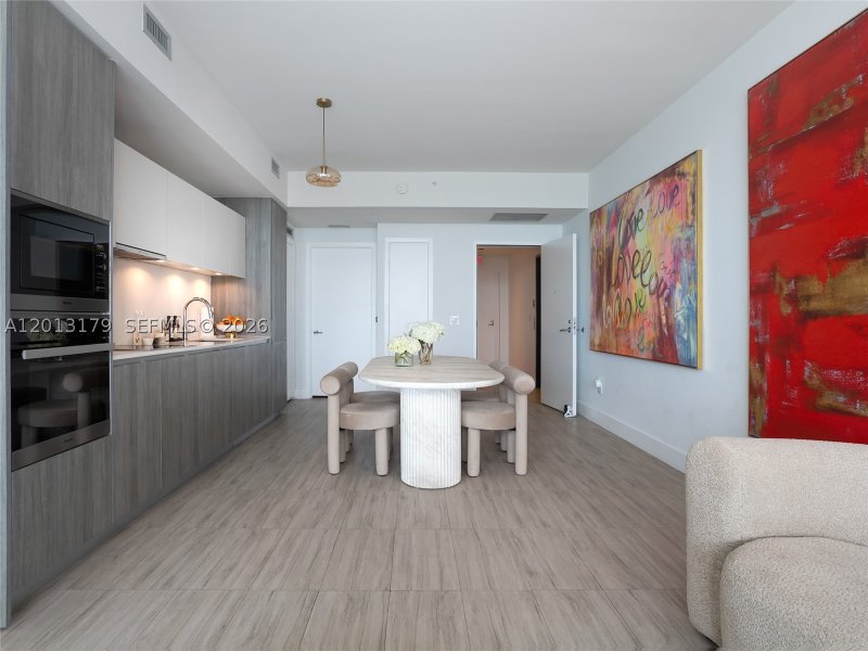Apartment for rent at Biscayne Beach 1406