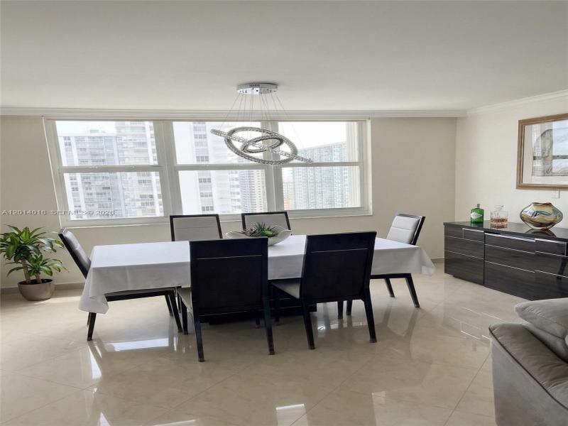 Comprar apartamento en Winston Towers 1517