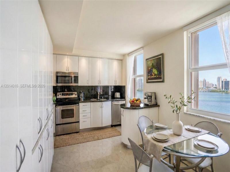 Comprar apartamento en Winston Towers 1517