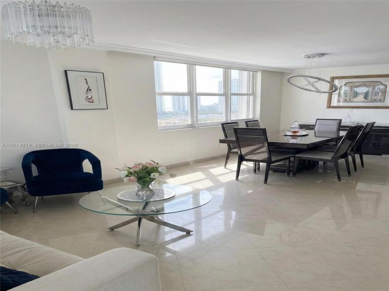 Comprar apartamento en Winston Towers 1517