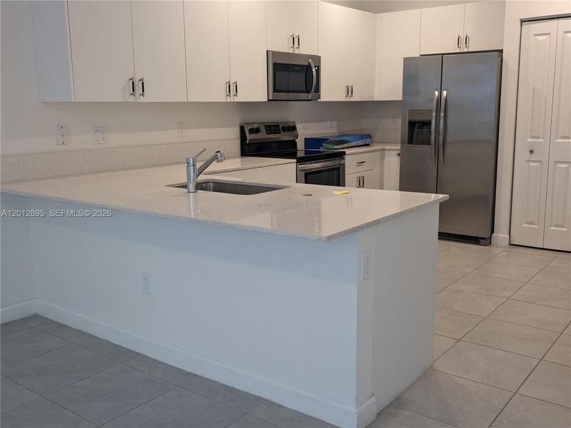 Property photo # 8