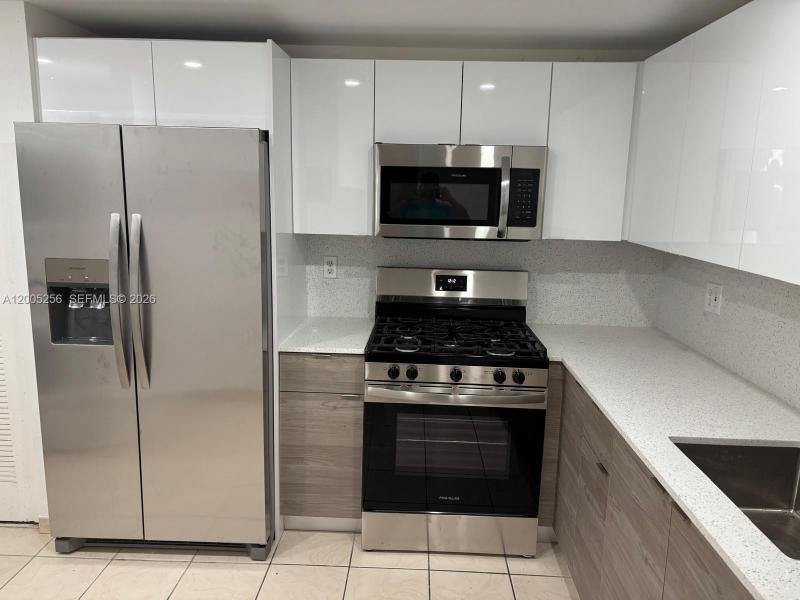 Property photo # 9