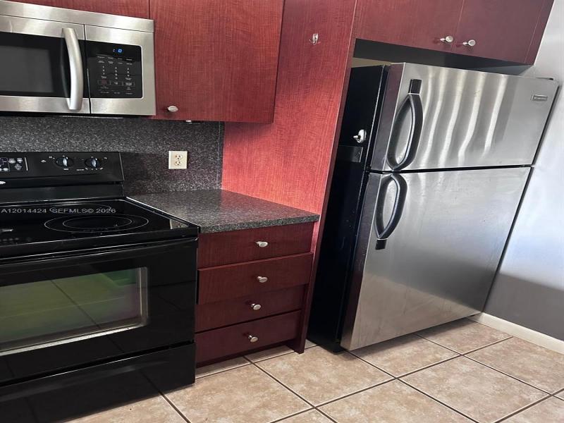 Property photo # 9