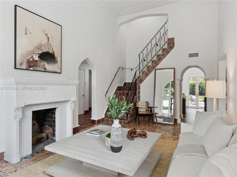 Property photo # 2