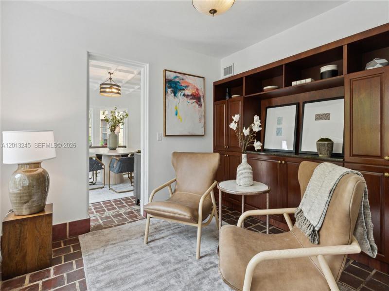 Property photo # 9