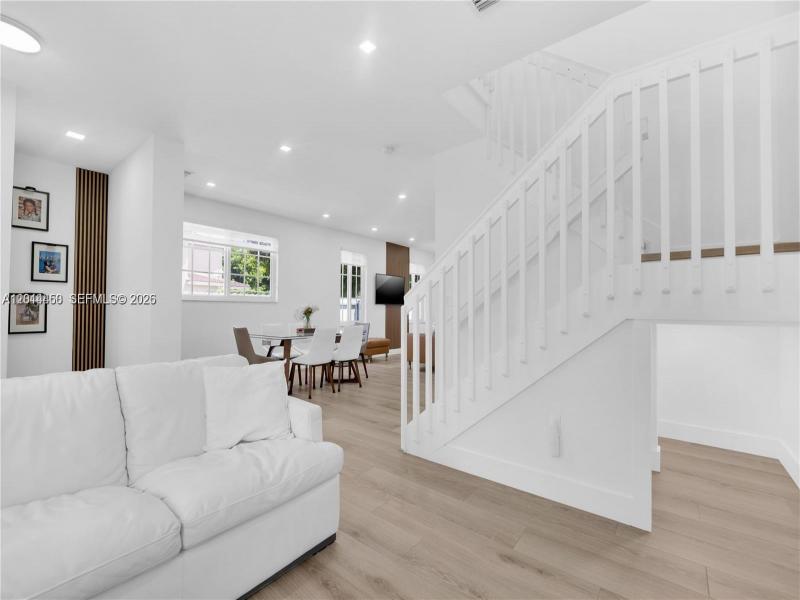 Property photo # 7