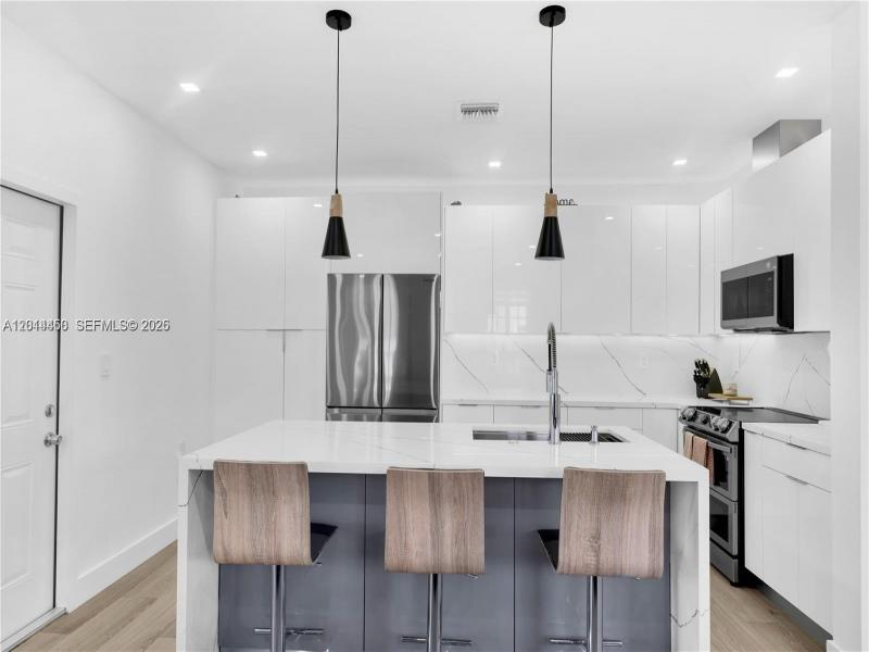 Property photo # 4