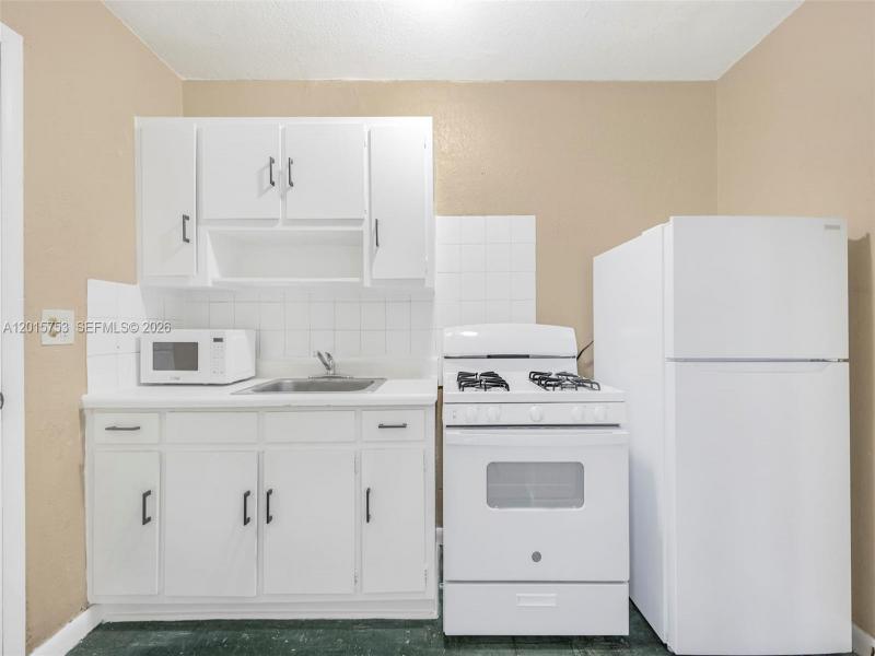 Property photo # 0