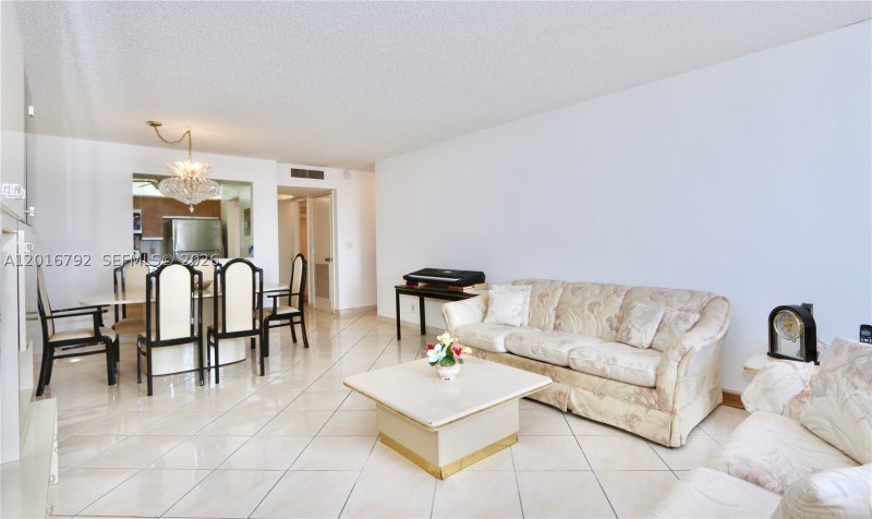 Apartment for rent at Britannia at Quadomain 806