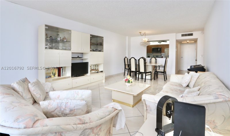 Apartment for rent at Britannia at Quadomain 806