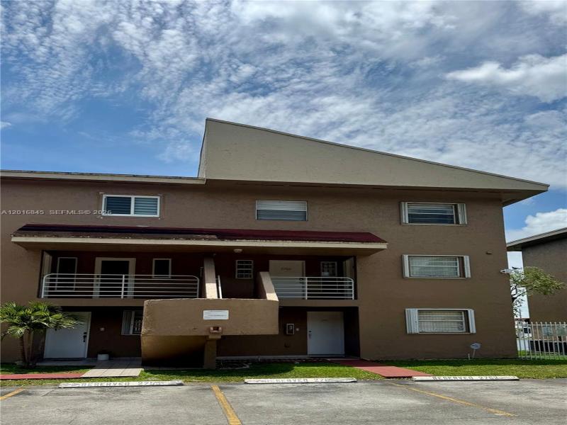 Property photo # 0