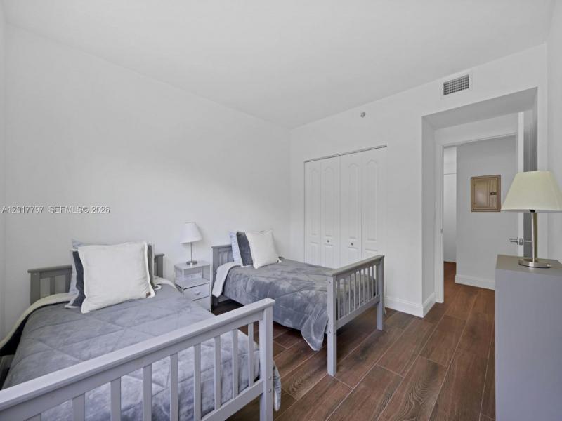 Property photo # 6
