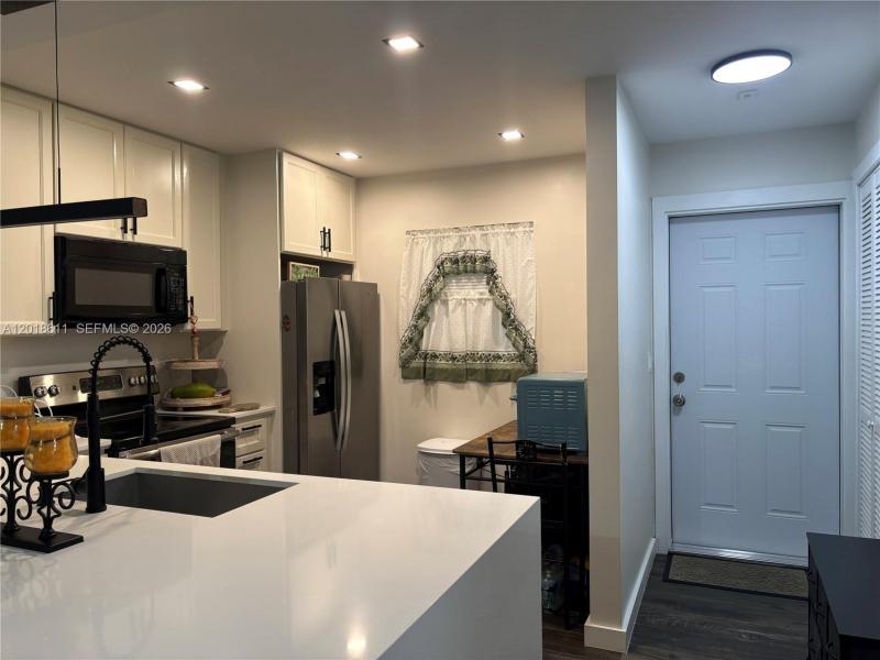 Property photo # 6