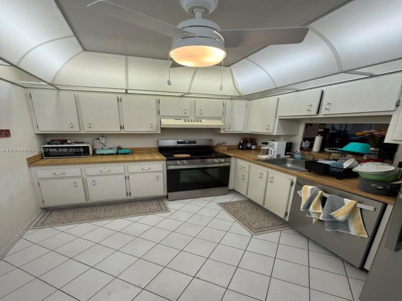 Property photo # 8