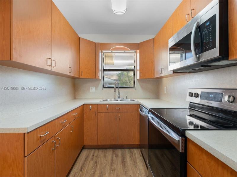Property photo # 8