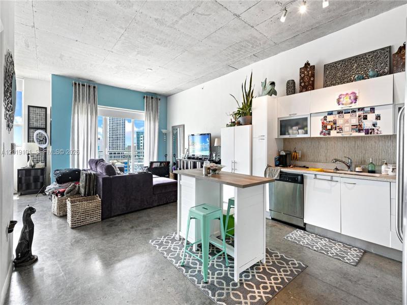 Property photo # 2