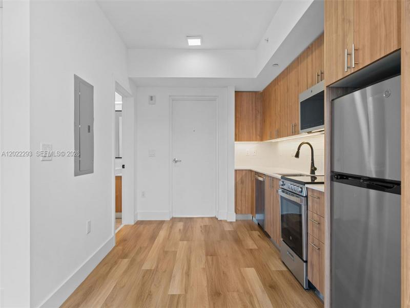 Property photo # 6