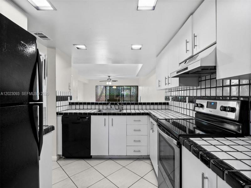 Property photo # 8