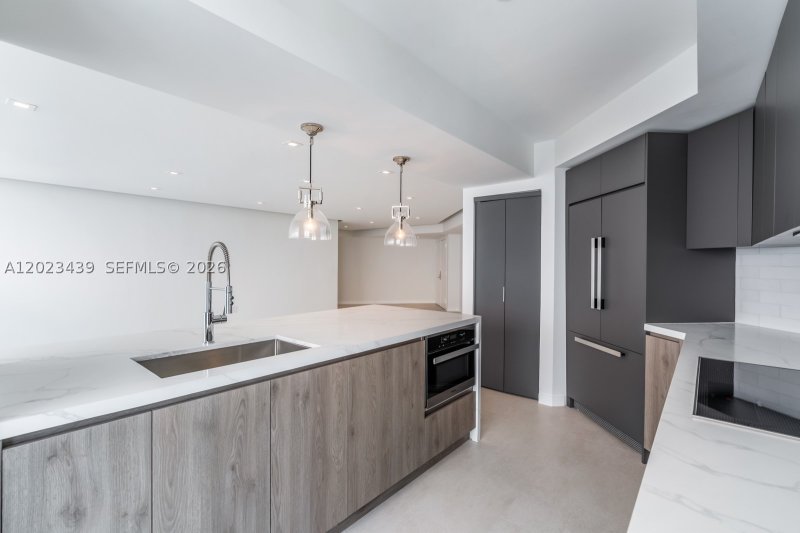 Condo for sale at La Gorce Palace 2502