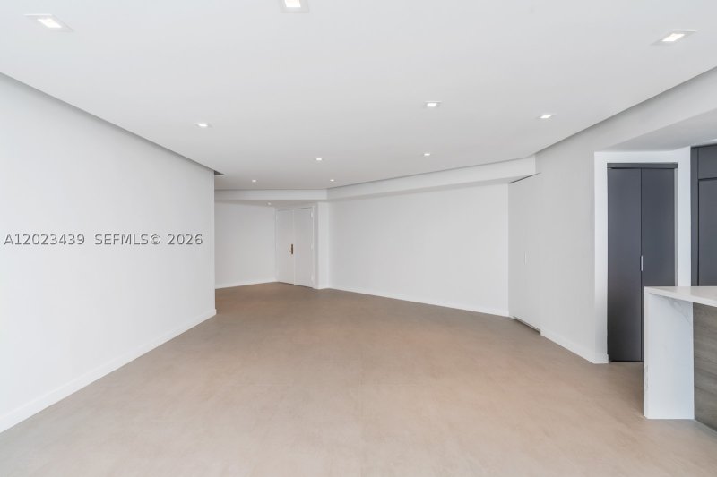 Condo for sale at La Gorce Palace 2502