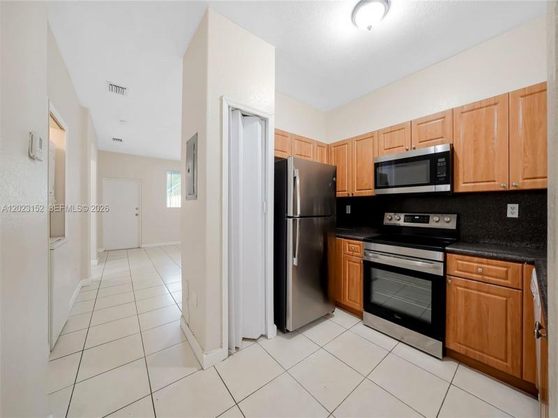 Property photo # 8