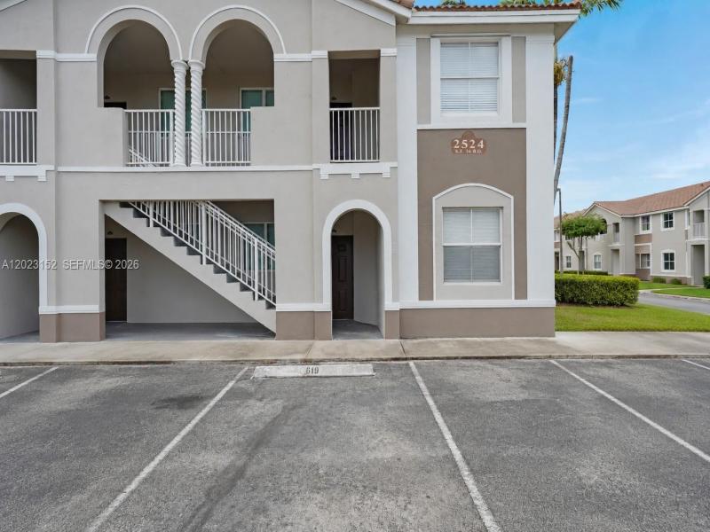 Property photo # 0