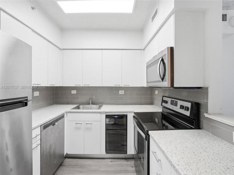 Property photo # 4