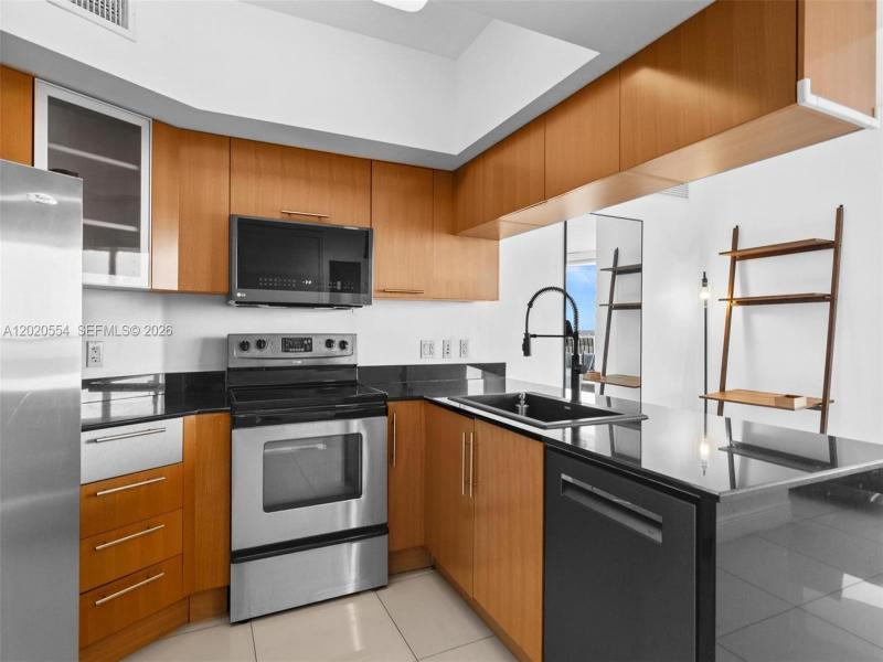 Property photo # 7