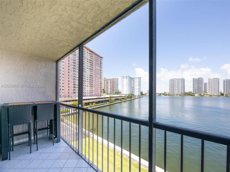 Property photo # 9