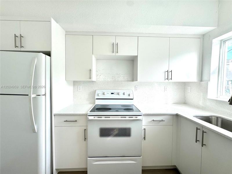 Property photo # 4