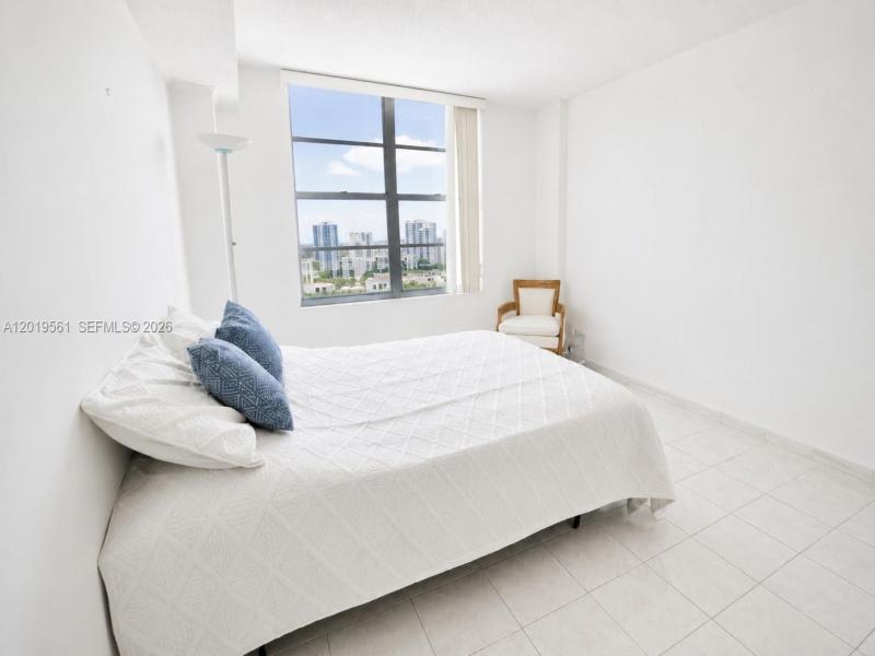 Condo for sale at Winston Towers 1916