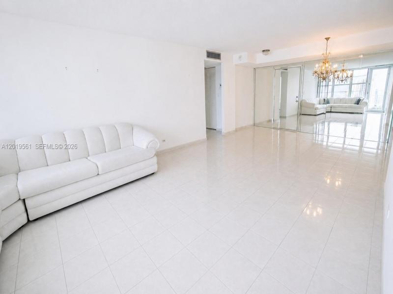 Condo for sale at Winston Towers 1916