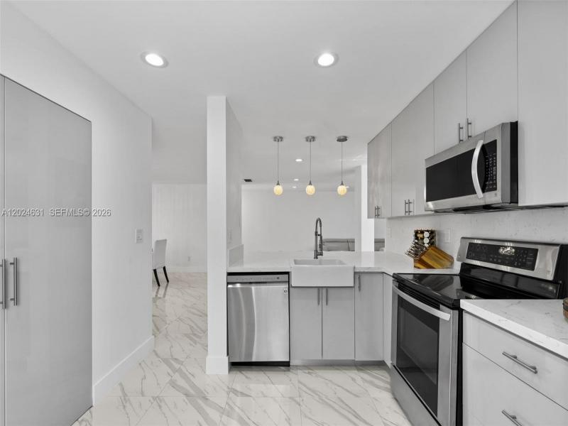 Property photo # 4