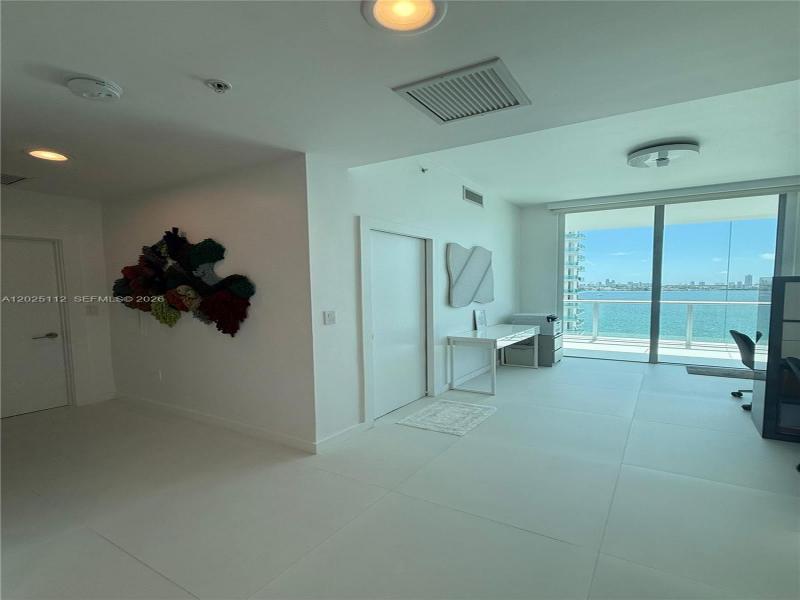 Comprar apartamento en Eloquence on the Bay 904