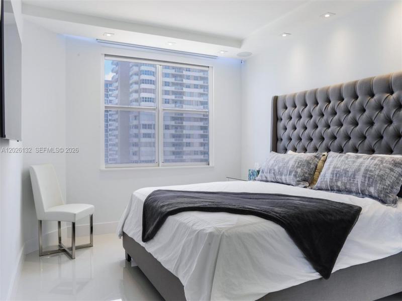 Condo for sale at The Hemispheres 9N