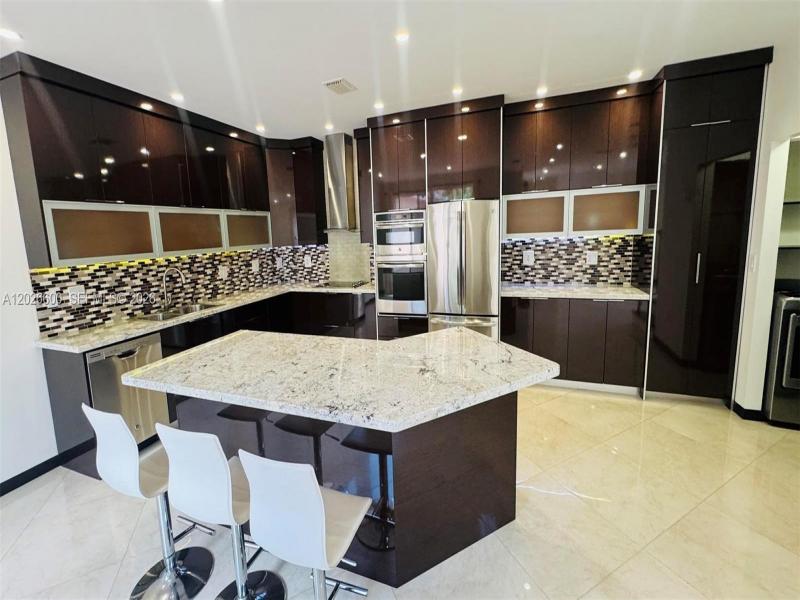 Property photo # 9