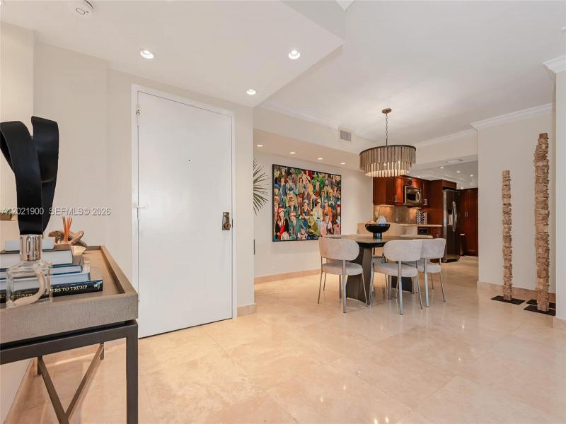 Comprar apartamento en Towers of Key Biscayne E405