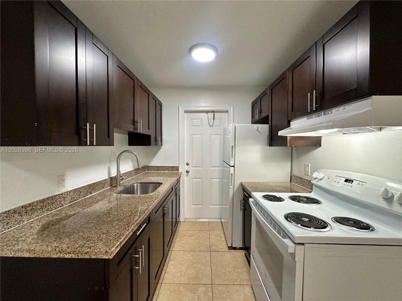 Property photo # 9